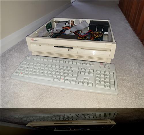 Amiga 500 special case and PS2 keyboard package
